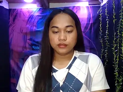 Snapshot of bettina_love chatting on 21, 11, 2025 bettina love online show from 21, 11, 2025