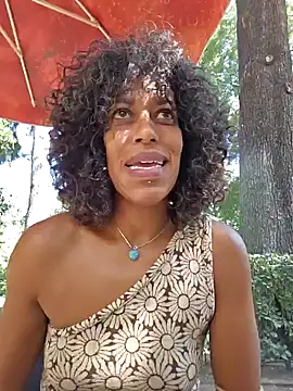 Snapshot of Goldenlace chatting on 9, 9, 2025 Goldenlace online show from 9, 9, 2025