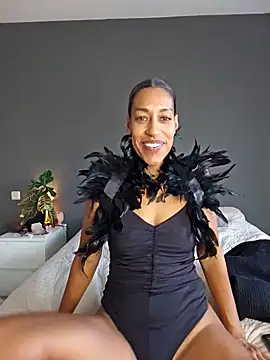 Snapshot of Goldenlace chatting on 30, 10, 2025 Goldenlace online show from 30, 10, 2025