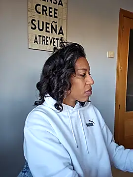 Snapshot of Goldenlace chatting on 26, 11, 2025 Goldenlace online show from 26, 11, 2025