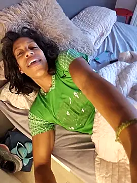 Snapshot of Goldenlace chatting on 14, 12, 2025 Goldenlace online show from 14, 12, 2025