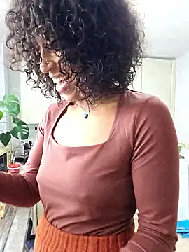 Snapshot of Goldenlace chatting on 15, 12, 2025 Goldenlace online show from 15, 12, 2025