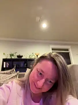 Snapshot of Vivian_MayXxX chatting on 19, 12, 2024 Vivian MayXxX online show from 19, 12, 2024