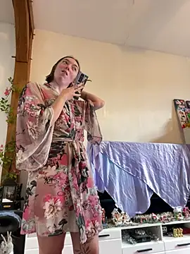 Snapshot of Daisy_Michto_Officiel chatting on 17, 12, 2024 Daisy Michto Officiel online show from 17, 12, 2024