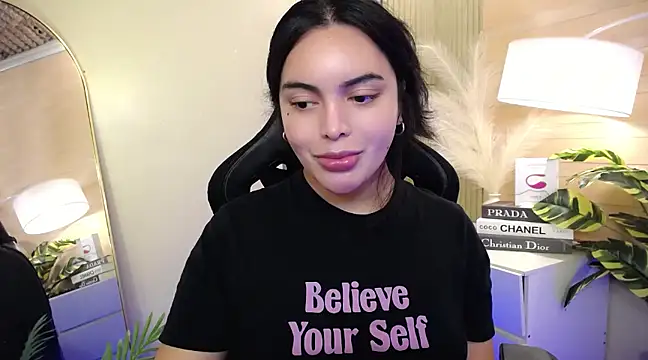 HotstuffCherrySummer online show from 9, 1, 2025