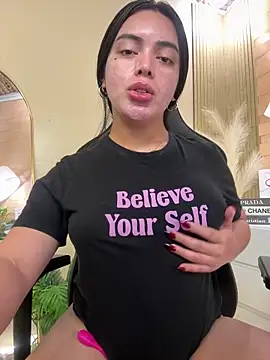 HotstuffCherrySummer online show from 8, 3, 2025