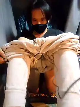 tarou08700870 online show from 17, 11, 2025