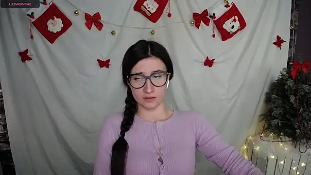 Snapshot of MaryEm976 chatting on 21, 12, 2024 MaryEm976 online show from 21, 12, 2024