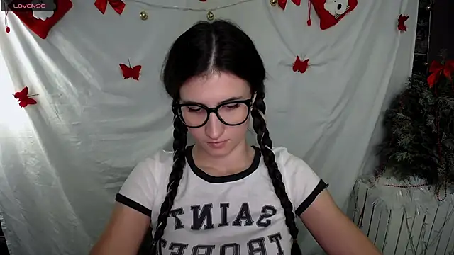 Snapshot of MaryEm976 chatting on 3, 1, 2025 MaryEm976 online show from 3, 1, 2025