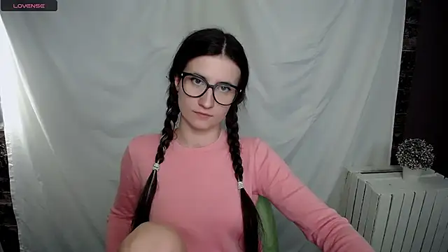 Snapshot of MaryEm976 chatting on 21, 1, 2025 MaryEm976 online show from 21, 1, 2025