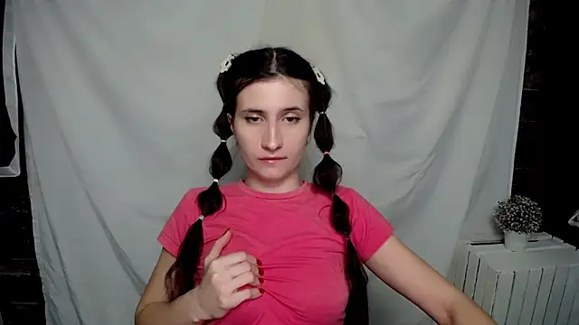 Snapshot of MaryEm976 chatting on 2, 2, 2025 MaryEm976 online show from 2, 2, 2025