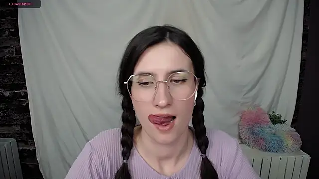 Snapshot of MaryEm976 chatting on 19, 3, 2025 MaryEm976 online show from 19, 3, 2025