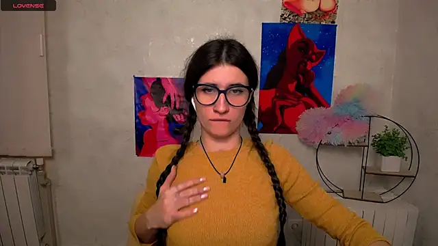 Snapshot of MaryEm976 chatting on 12, 11, 2025 MaryEm976 online show from 12, 11, 2025