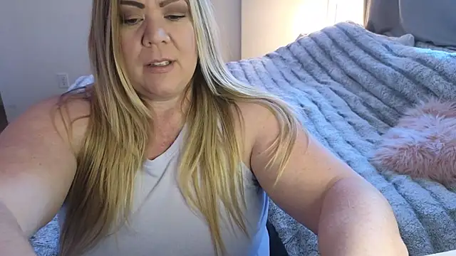 Snapshot of JESS_LOVES chatting on 31, 12, 2024 JESS LOVES online show from 31, 12, 2024