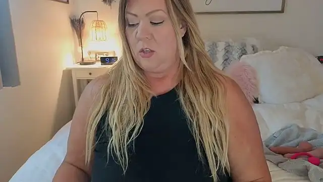 Snapshot of JESS_LOVES chatting on 19, 9, 2025 JESS LOVES online show from 19, 9, 2025