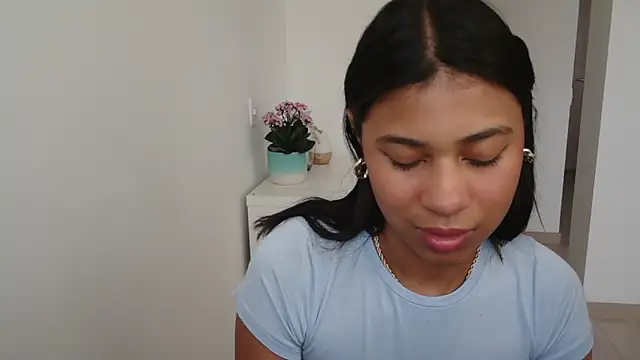 Snapshot of dark_enchantress_ chatting on 8, 12, 2024 dark enchantress online show from 8, 12, 2024