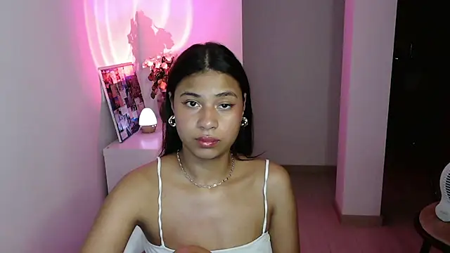 Snapshot of dark_enchantress_ chatting on 11, 1, 2025 dark enchantress online show from 11, 1, 2025