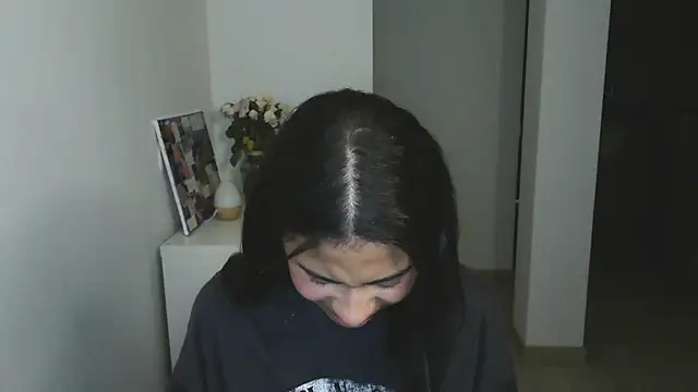 Snapshot of dark_enchantress_ chatting on 12, 1, 2025 dark enchantress online show from 12, 1, 2025