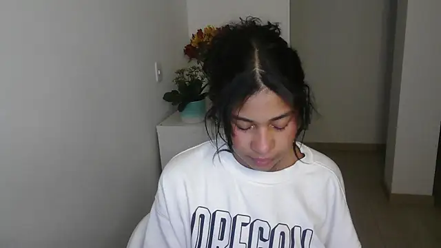 Snapshot of dark_enchantress_ chatting on 21, 1, 2025 dark enchantress online show from 21, 1, 2025