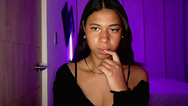 Snapshot of dark_enchantress_ chatting on 24, 10, 2025 dark enchantress online show from 24, 10, 2025