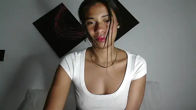 Snapshot of dark_enchantress_ chatting on 1, 11, 2025 dark enchantress online show from 1, 11, 2025