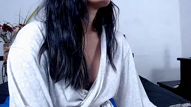 Snapshot of AikoTailor chatting on 24, 11, 2025 AikoTailor online show from 24, 11, 2025