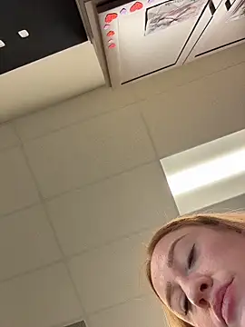 cinnatitties online show from 3, 11, 2025