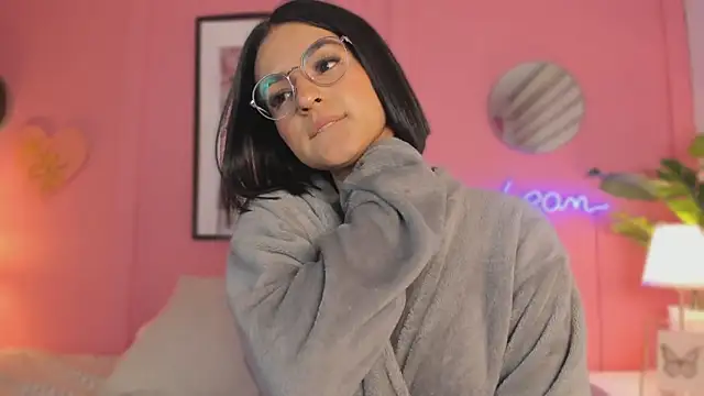 SoySaraa online show from 21, 3, 2025