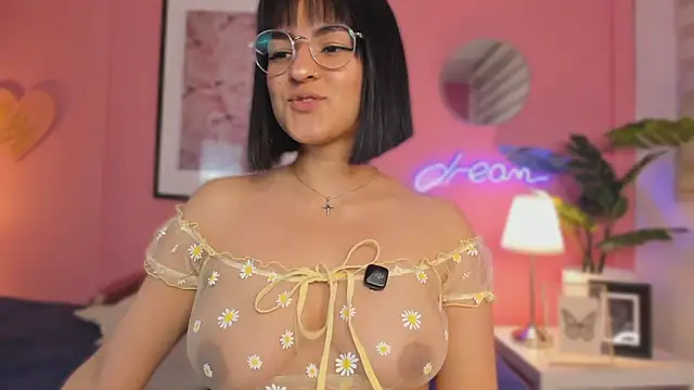 SoySaraa online show from 16, 9, 2025