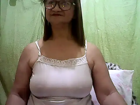 Snapshot of ScorpionLove12 chatting on 8, 4, 2026 ScorpionLove12 online show from 8, 4, 2026