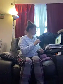 bustybunny25 online show from 17, 12, 2025