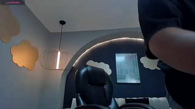 Snapshot of MartinnaBonnet chatting on 3, 2, 2025 MartinnaBonnet online show from 3, 2, 2025