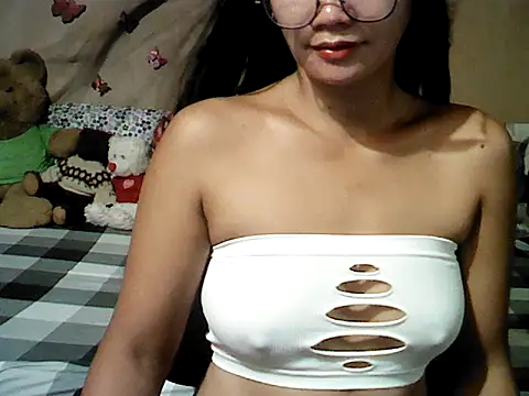 Snapshot of Mia_Rein chatting on 29, 5, 2026 Mia Rein online show from 29, 5, 2026