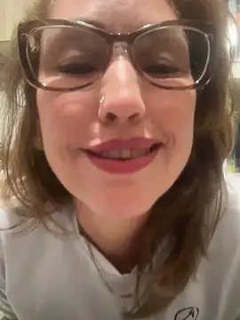 Snapshot of RAIRAsexy chatting on 12, 11, 2025 RAIRAsexy online show from 12, 11, 2025