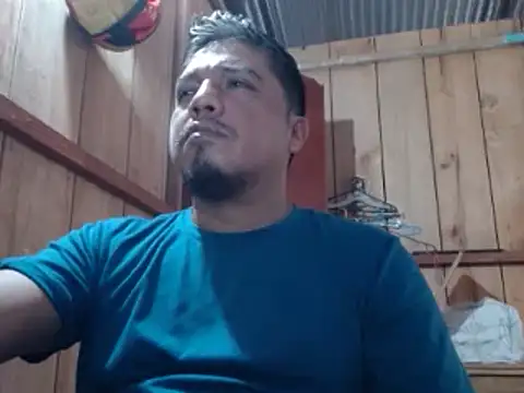 Snapshot of Vulckano43 chatting on 4, 3, 2025 Vulckano43 online show from 4, 3, 2025