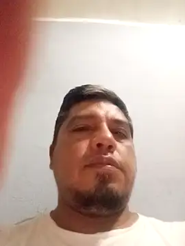 Snapshot of Vulckano43 chatting on 15, 10, 2025 Vulckano43 online show from 15, 10, 2025