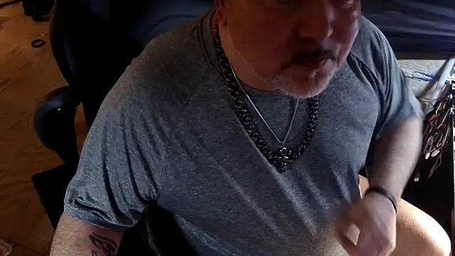 Snapshot of Drake_DVamp chatting on 7, 11, 2025 Drake DVamp online show from 7, 11, 2025