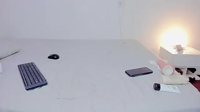 Snapshot of Amelia75 chatting on 8, 2, 2025 Amelia75 online show from 8, 2, 2025