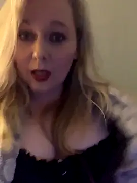 Snapshot of Lexisexi17 chatting on 10, 10, 2025 Lexisexi17 online show from 10, 10, 2025