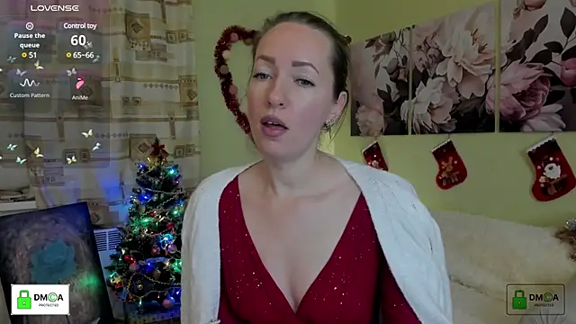 Snapshot of Queenymel chatting on 2, 1, 2025 Queenymel online show from 2, 1, 2025