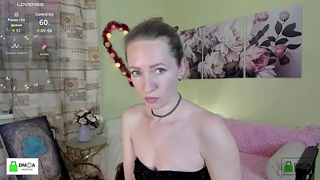 Snapshot of Queenymel chatting on 24, 1, 2025 Queenymel online show from 24, 1, 2025