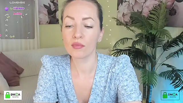 Queenymel online show from 4, 4, 2026