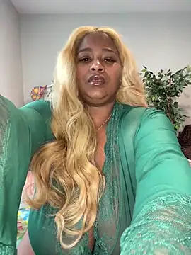 Snapshot of BigFineSelena chatting on 10, 1, 2025 BigFineSelena online show from 10, 1, 2025