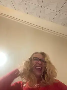 Snapshot of adella13 chatting on 27, 1, 2025 adella13 online show from 27, 1, 2025