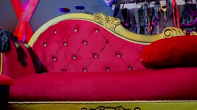 PerlaDivaio online show from 4, 11, 2025