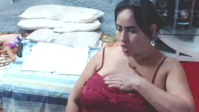 Snapshot of anie_milf1 chatting on 12, 2, 2025 anie milf1 online show from 12, 2, 2025