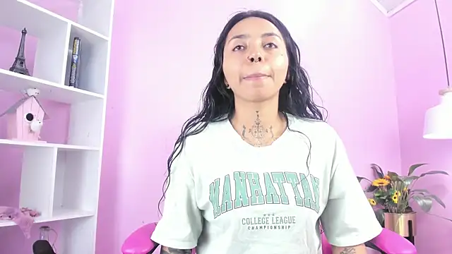 Snapshot of miss_soffi_ chatting on 1, 3, 2025 miss soffi online show from 1, 3, 2025