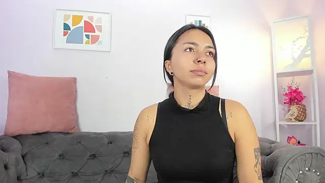 Snapshot of miss_soffi_ chatting on 4, 3, 2025 miss soffi online show from 4, 3, 2025