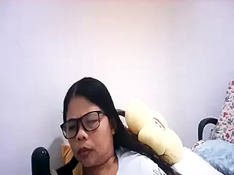 pinay milfxx online show from 3, 11, 2025