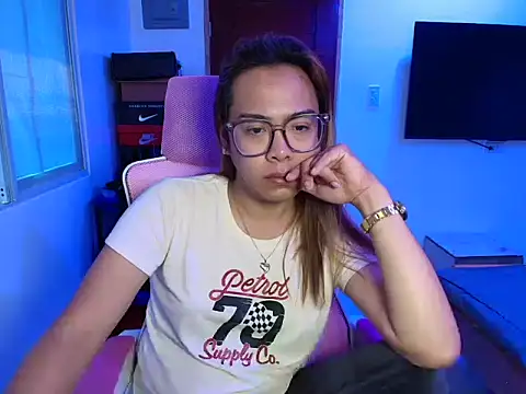 Your PrettyGirlxxx online show from 20, 2, 2026